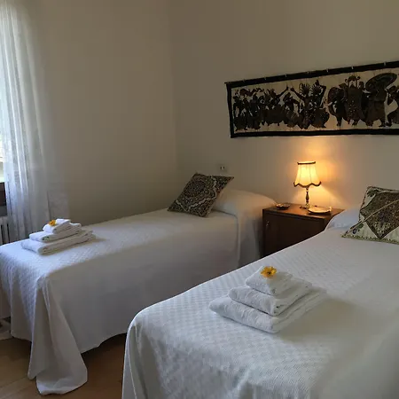 Marco Polo Bed and Breakfast 3*